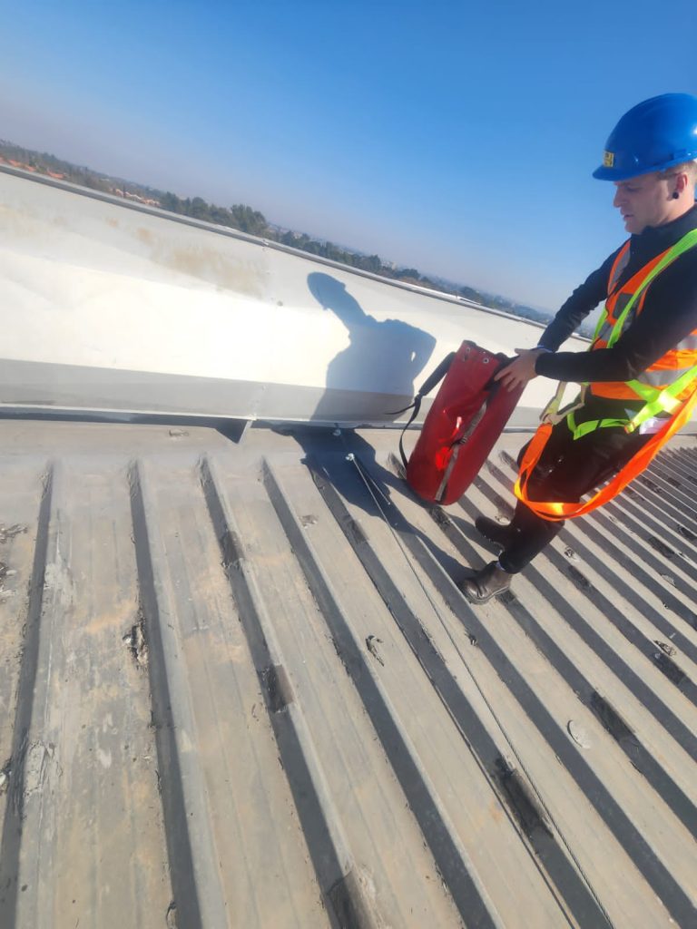 Questions to Ask Before Hiring a Roofing Contractor